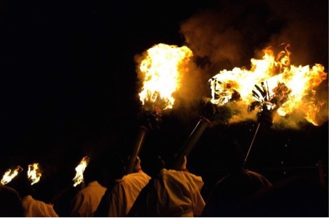 One of the most weirdest festivals in Japan - Set the whole mountain ablaze_5